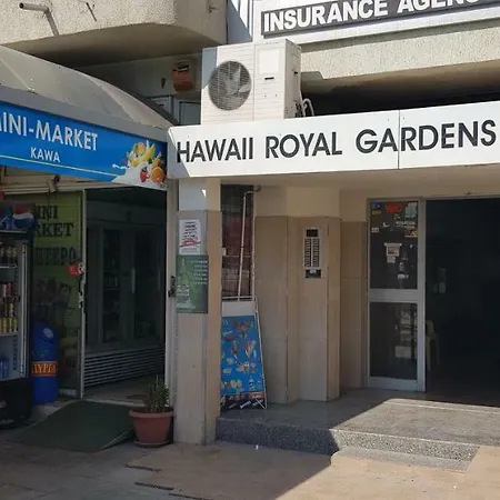 Hawaii Beachfront City Center Apartment *