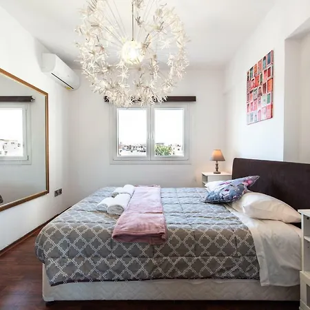 Apartment Hawaii Beachfront City Center Limassol