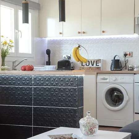Apartment Hawaii Beachfront City Center Limassol